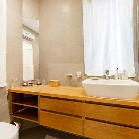 Ngh12 - Lovely, Spacious 2 Bedroom Apartment. * Naxxar